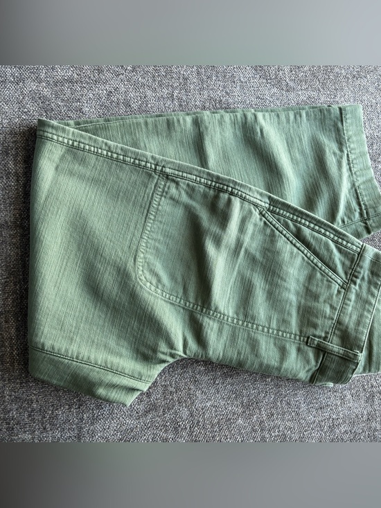 J. Crew Pants - NWOT. J Crew straight cropped pants.